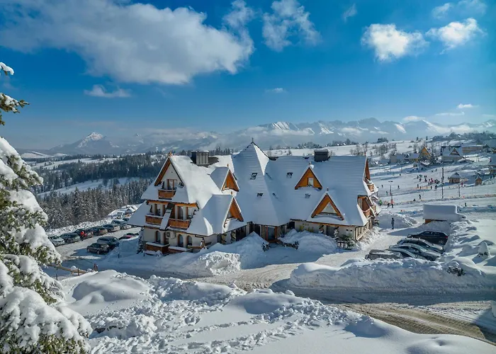 Hotel REDYK Ski&Relax - narty i widok na góry na wyciągnięcie ręki